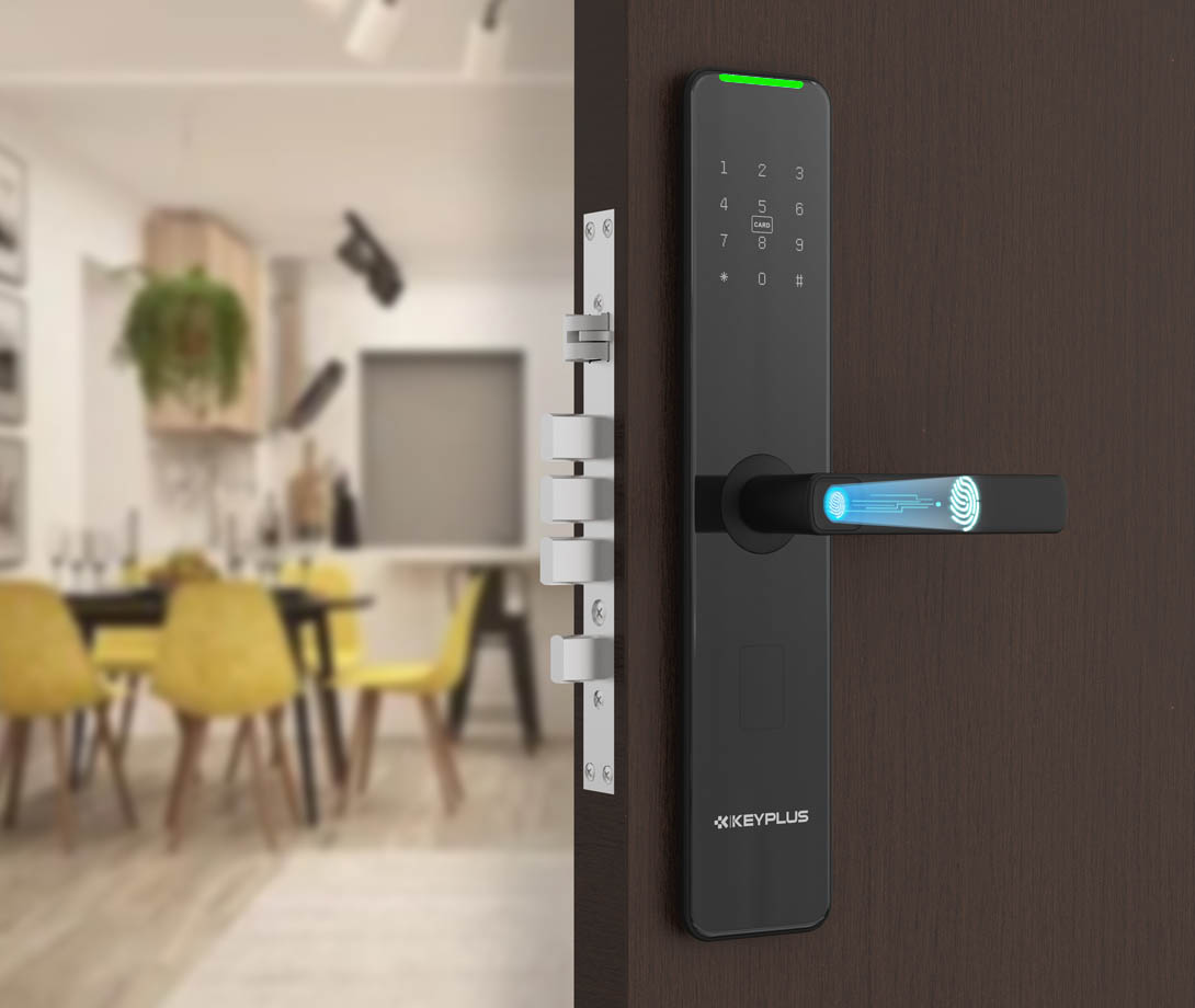 how do hotel electronic door locks work？